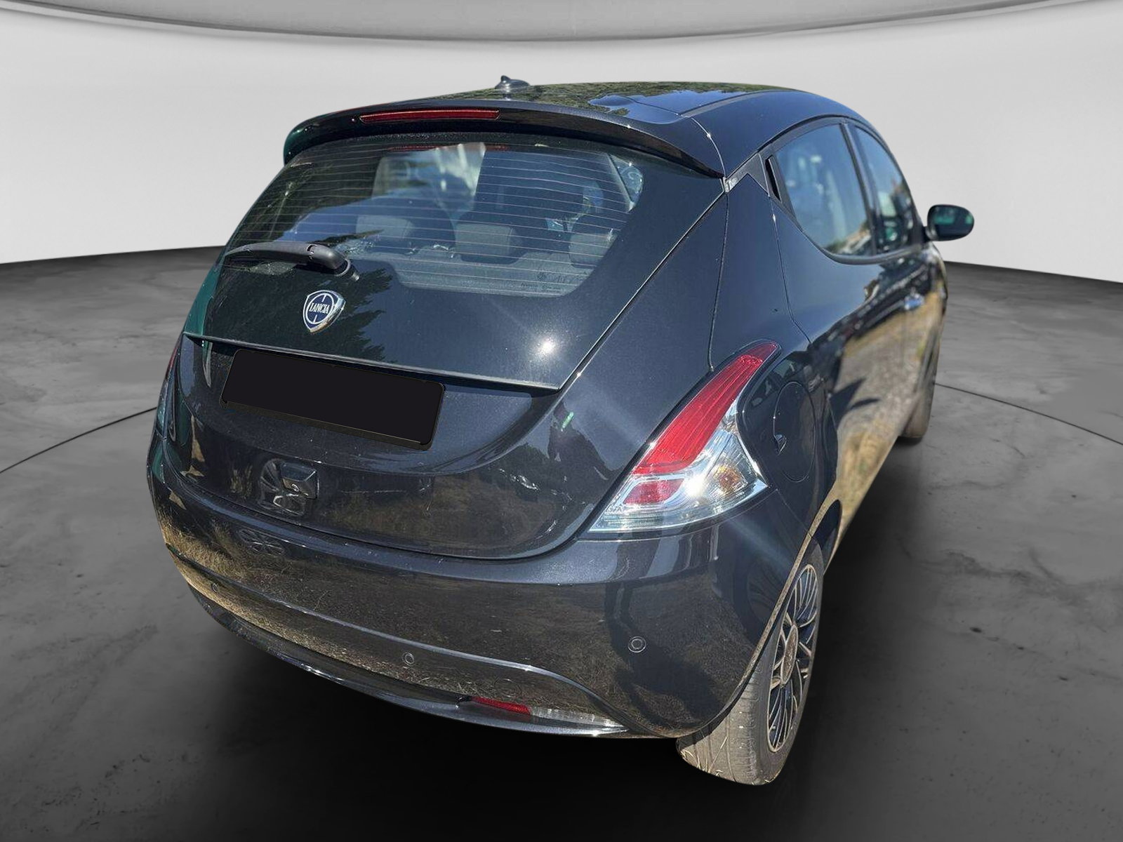 https://cdn-vs.caraffinity.it/05fcabb88ef5447c907049bcca2190ae.jpg
