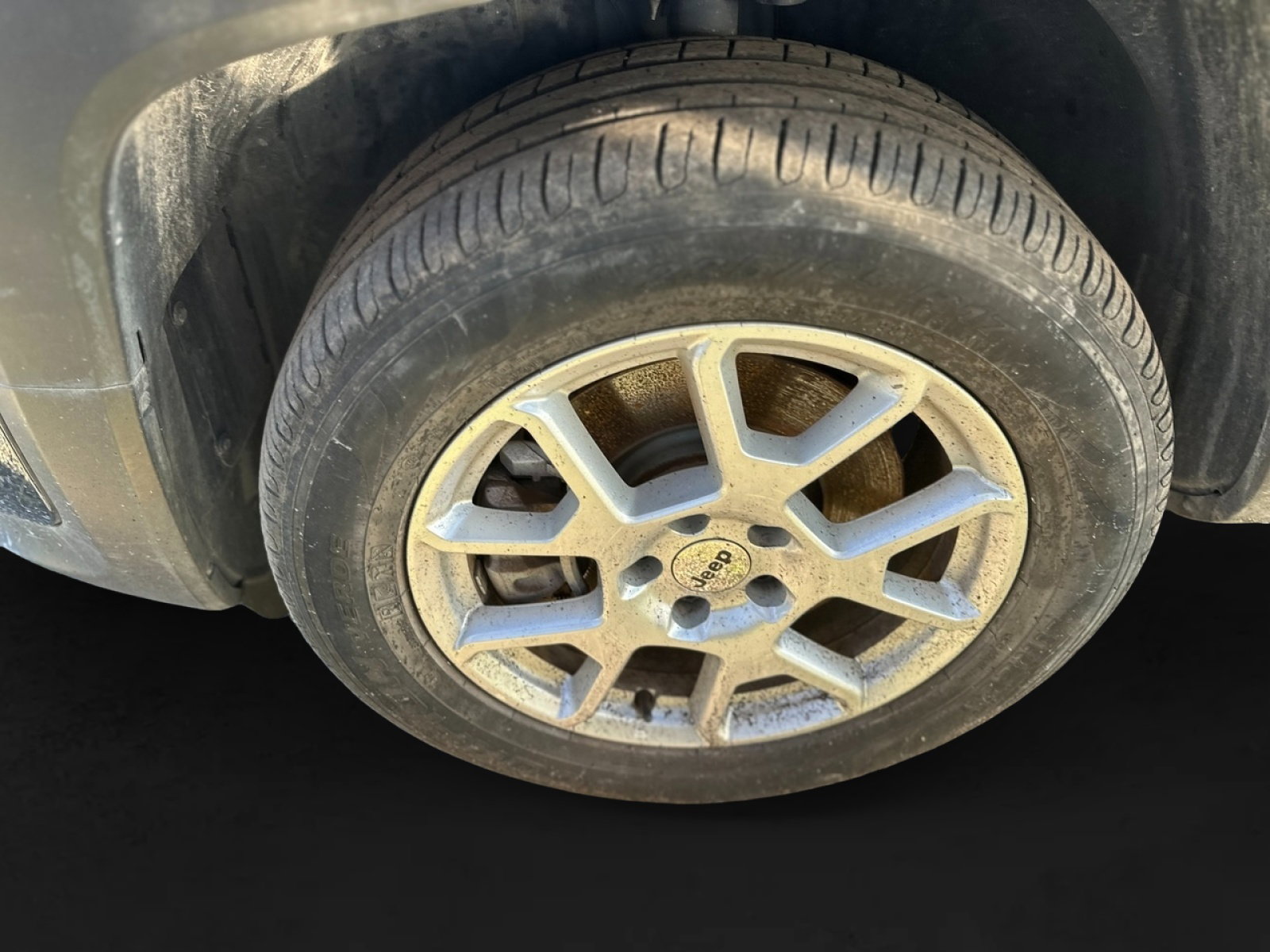 https://cdn-vs.caraffinity.it/121e3e4ab7144b7793b7f409512c56b5.jpg