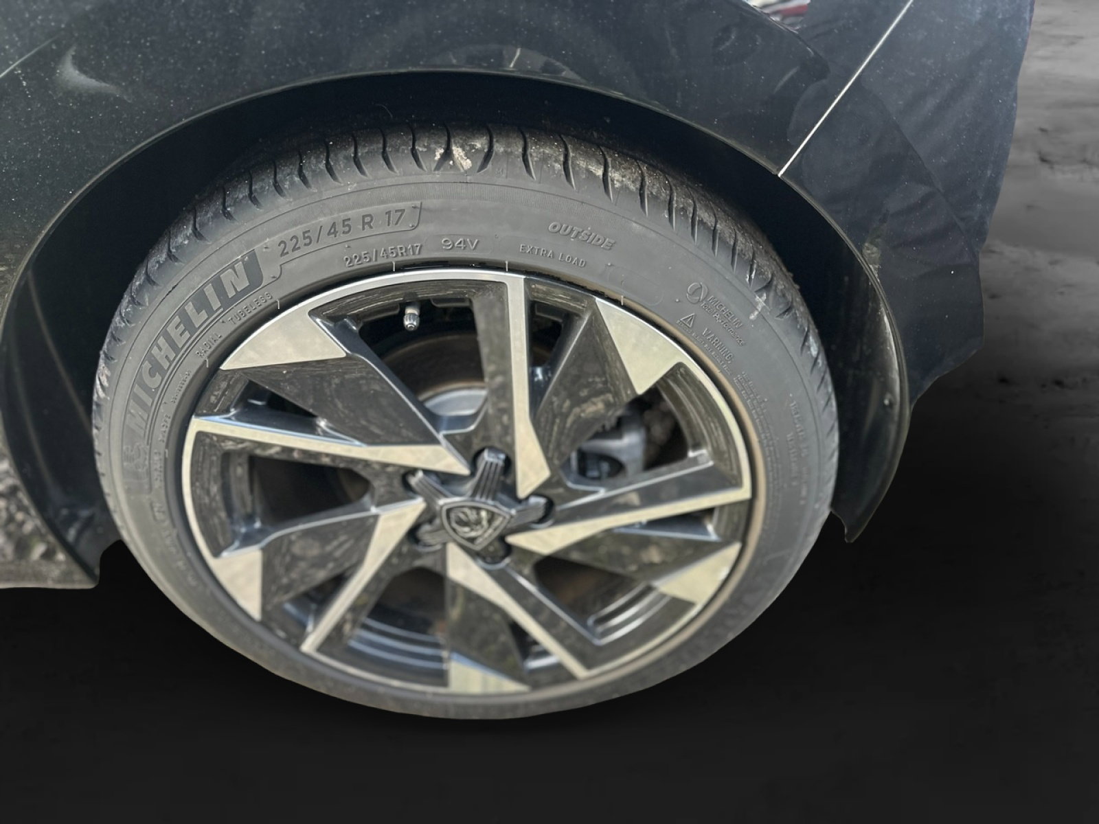 https://cdn-vs.caraffinity.it/130280c2b846468c8f752d5bc4de96ed.jpg