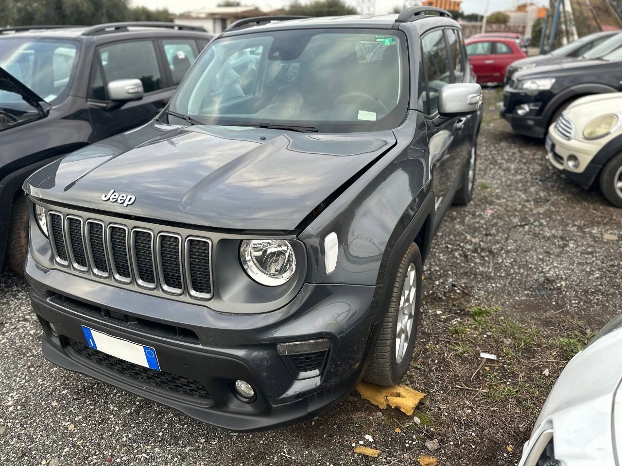 https://cdn-vs.caraffinity.it/17d89f0869a244dbb99ad072cb37f2ef.jpg