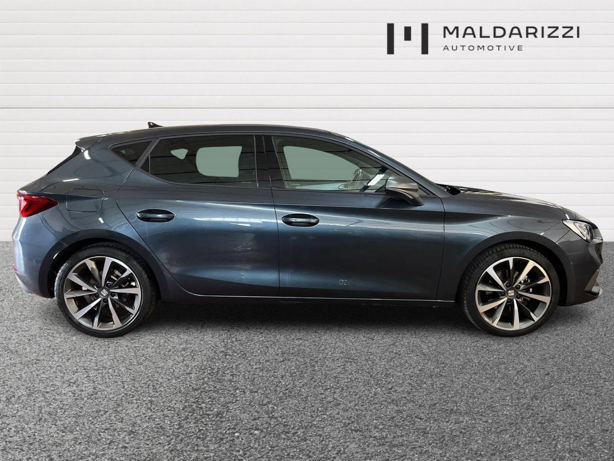 https://cdn-vs.caraffinity.it/18bab0498d44451e8346d1f942e0cc2d.jpg