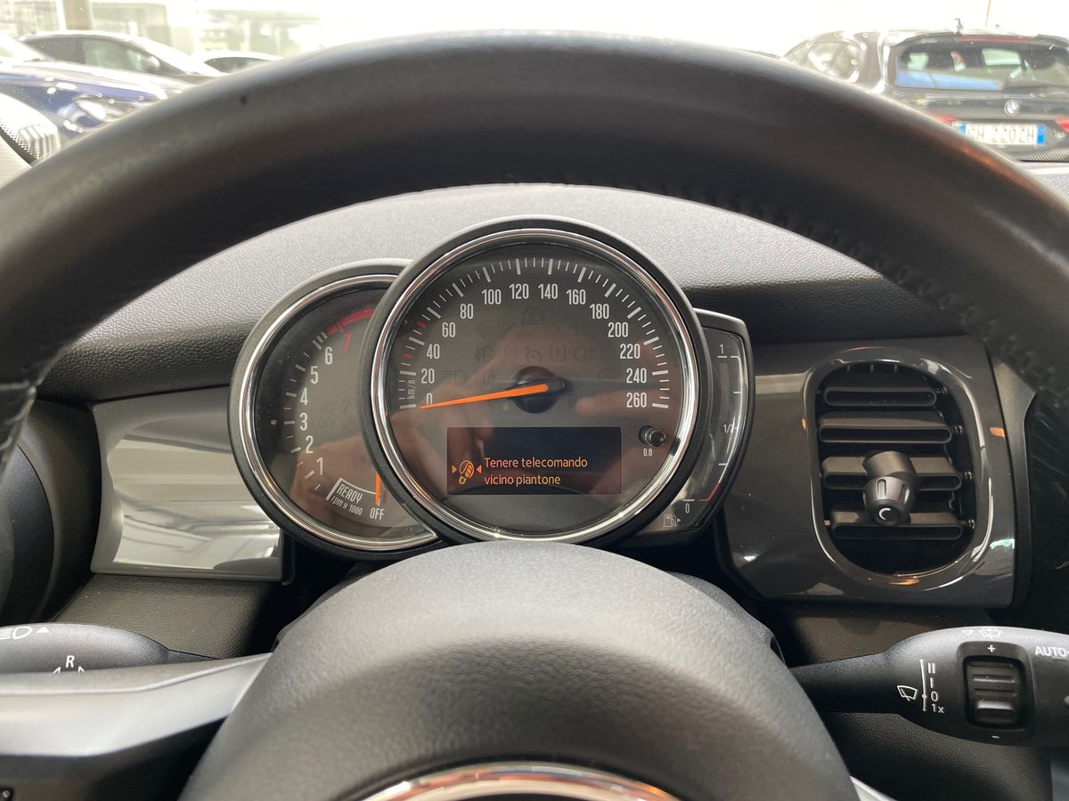 https://cdn-vs.caraffinity.it/390b6c9d62824ecb92fc49e2ed0e8ecf.jpg