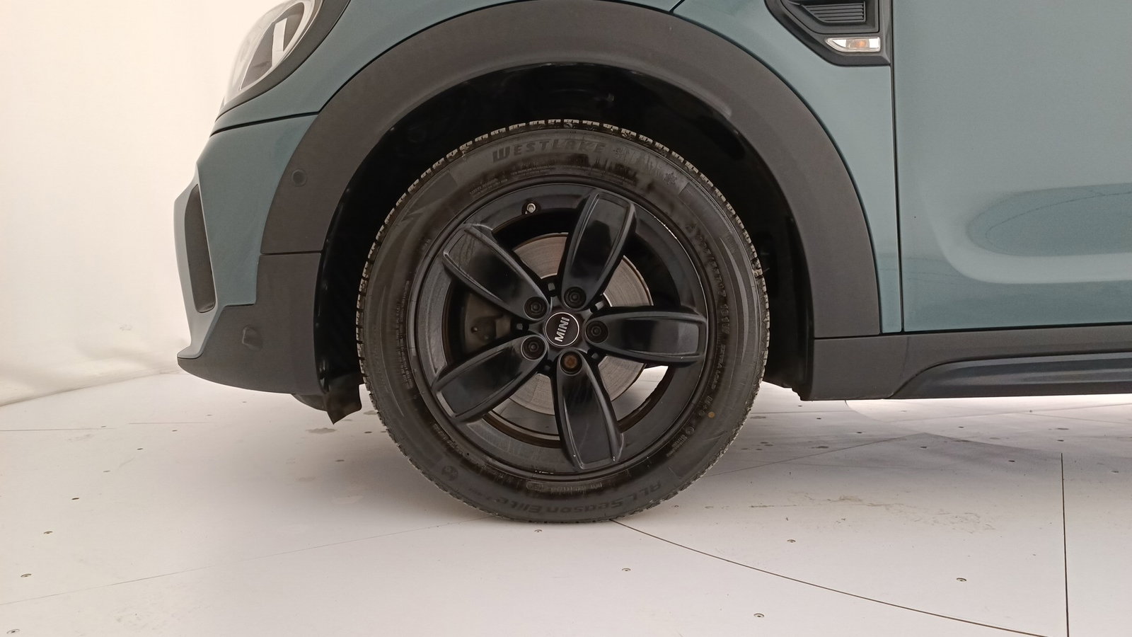 https://cdn-vs.caraffinity.it/65397334b3e2454a9d2815125a600904.jpg