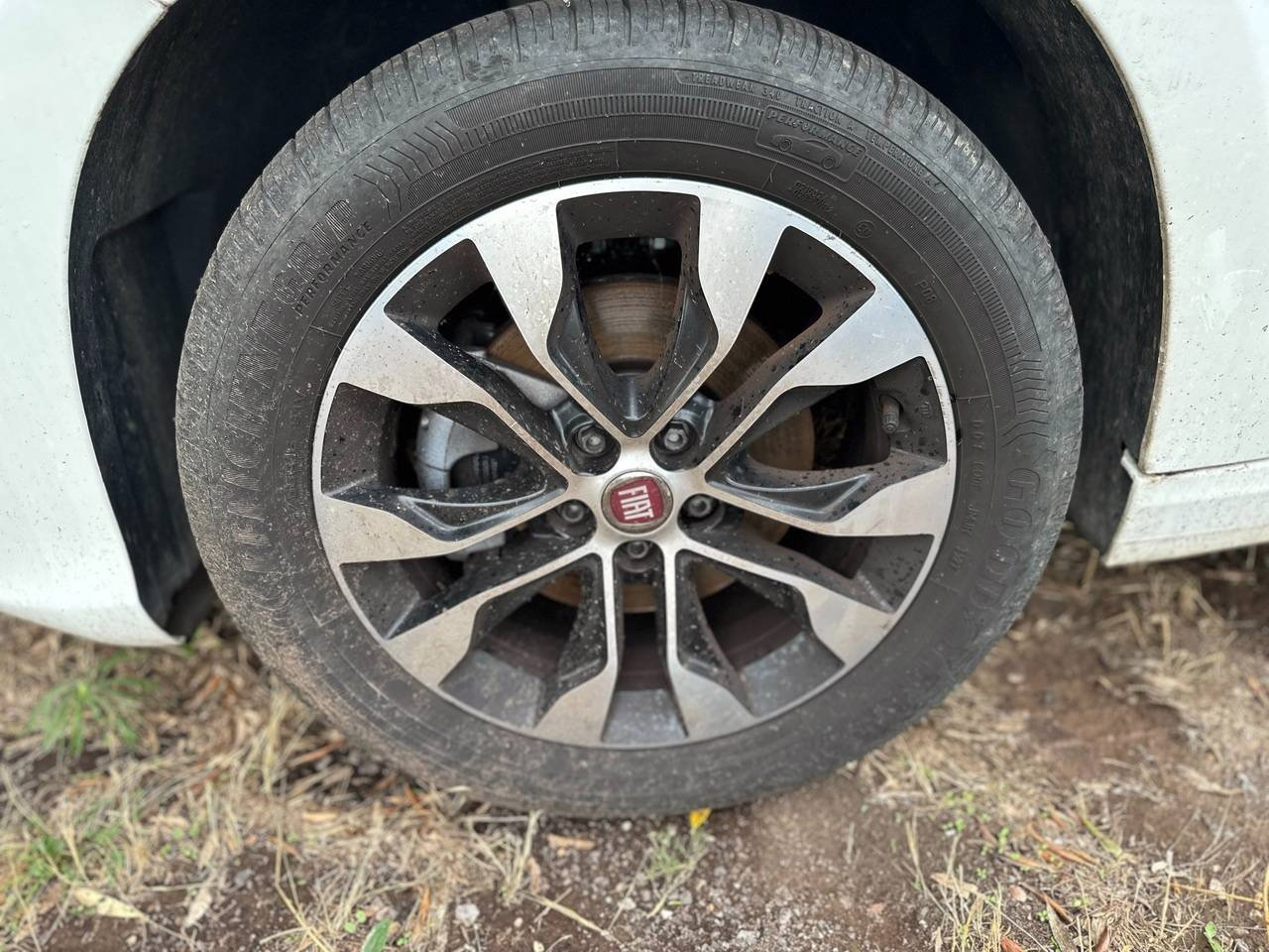 https://cdn-vs.caraffinity.it/6be8fa41f63847c193278d9dd7ba5fa7_orig.jpg