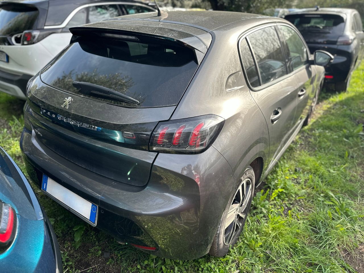 https://cdn-vs.caraffinity.it/b0e6290e56d44730a44ee4660ccb8d3f.jpg