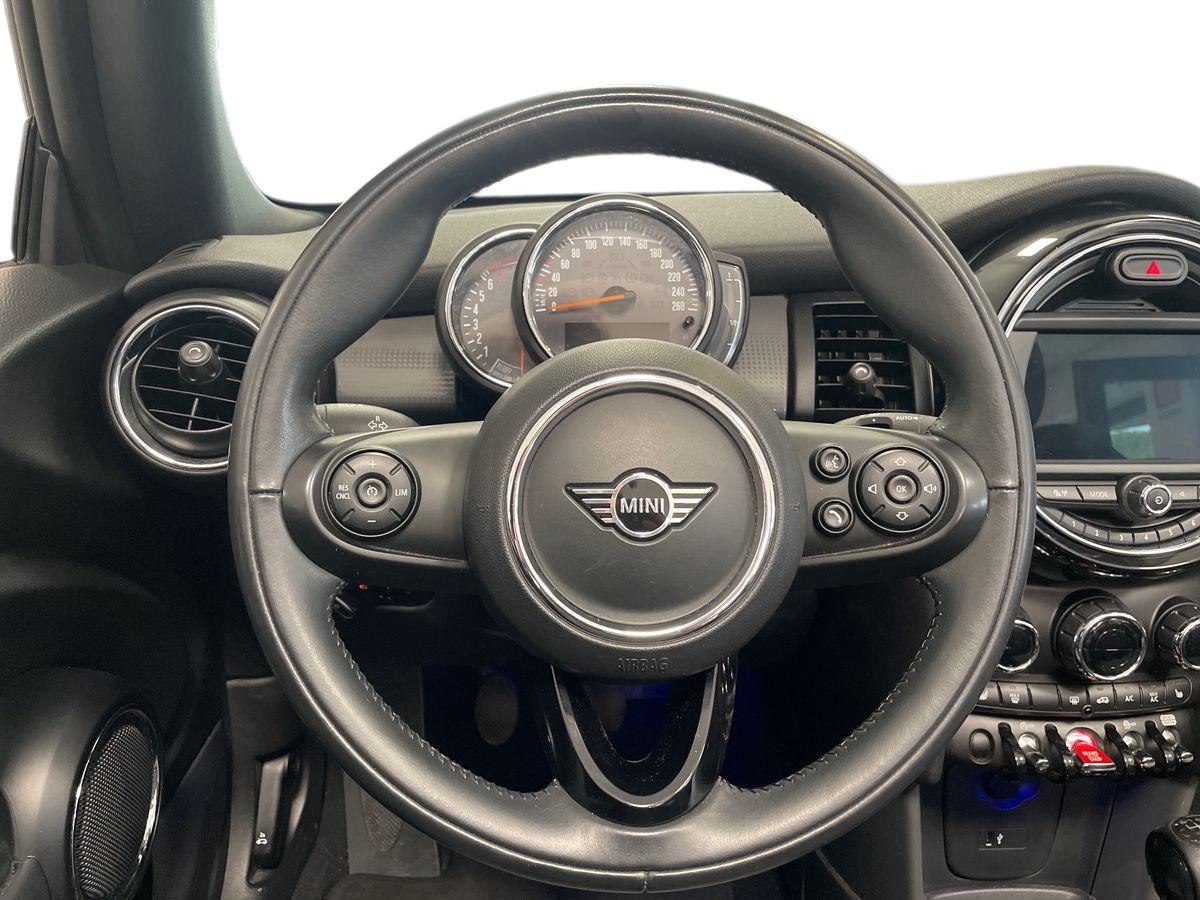 https://cdn-vs.caraffinity.it/ba83255574f443a296a5cb24d1ae4621.jpg