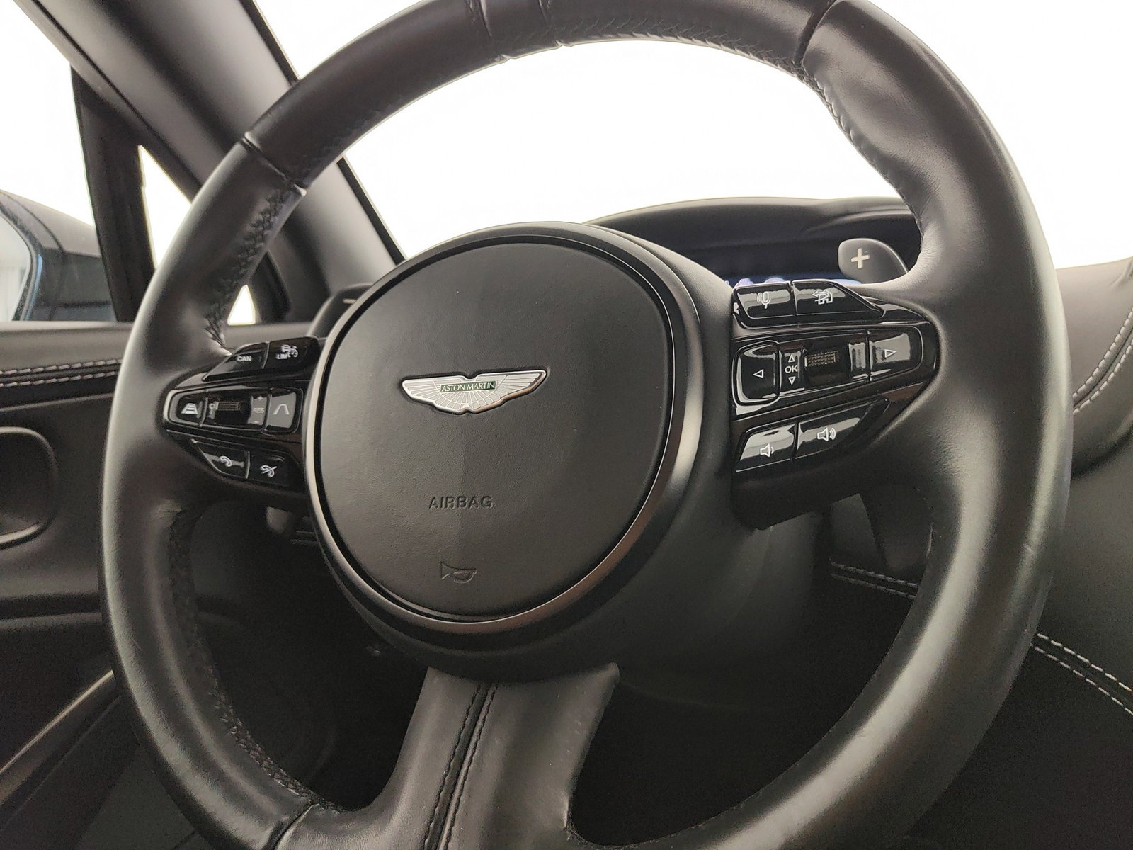 https://cdn-vs.caraffinity.it/de134874b8e04c9fb468df82ae6f44e9.jpg
