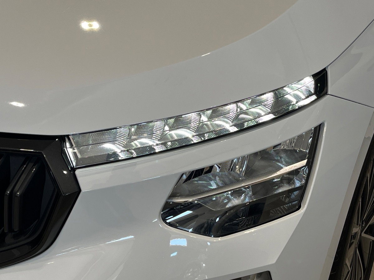 https://cdn-vs.caraffinity.it/f07cfced98e94869ae87e2f39ef4da40_orig.jpg