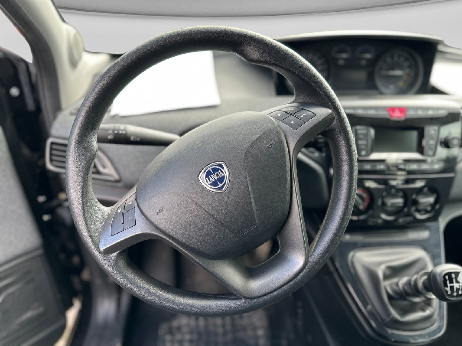 https://cdn-vs.caraffinity.it/f69b894d9e1e4d77b2136ae7ec63efef.jpg